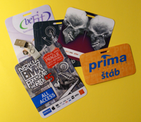 imitace plastových karet pomocí tvrdého lamina